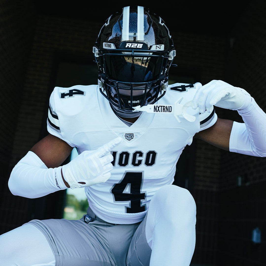 NXTRND VZR3® Football Visor Black