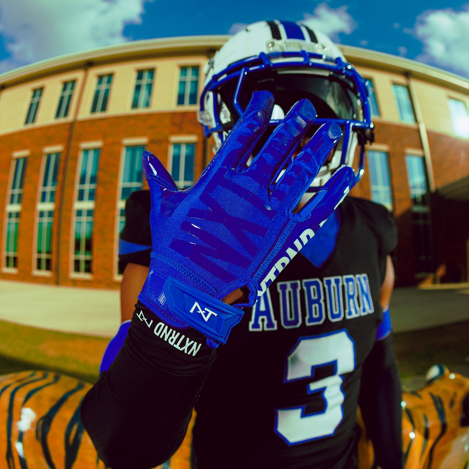 NXTRND G1® Pro Football Gloves Blue