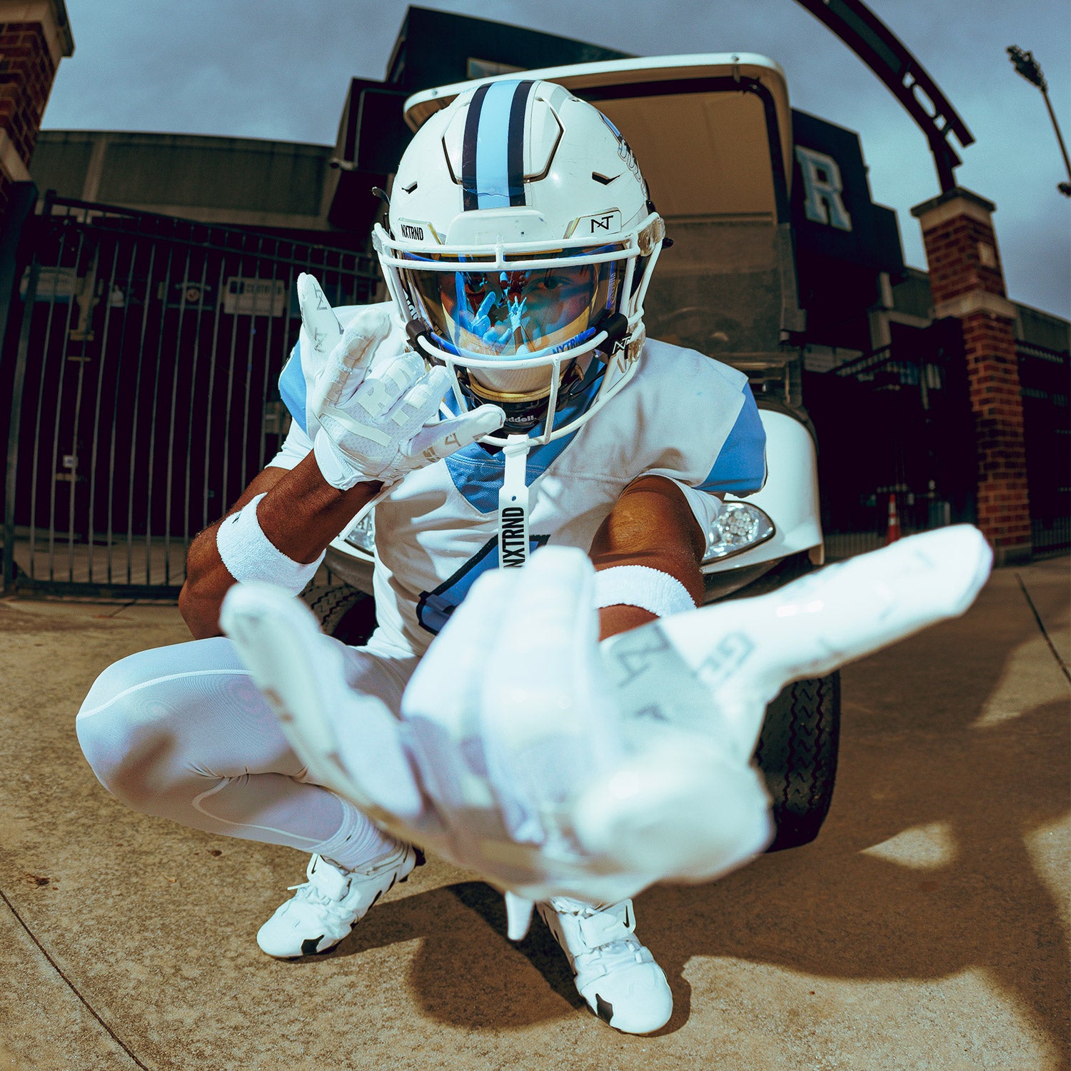 NXTRND VZR3® Football Visor Clear Blue