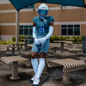 AirTek Arm Sleeves White (1 Pair)